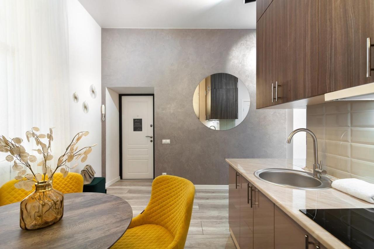 Avangard Franko* Art Apartment Lemberg Exterior foto